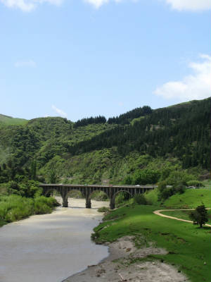 gorge2.jpg